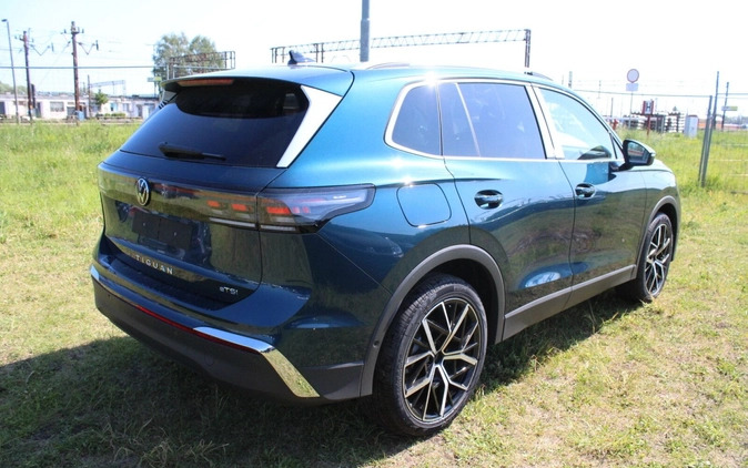 Volkswagen Tiguan cena 197900 przebieg: 5, rok produkcji 2024 z Narol małe 137